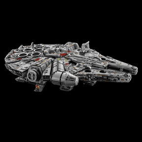 Millennium Falcon (7541 peças)