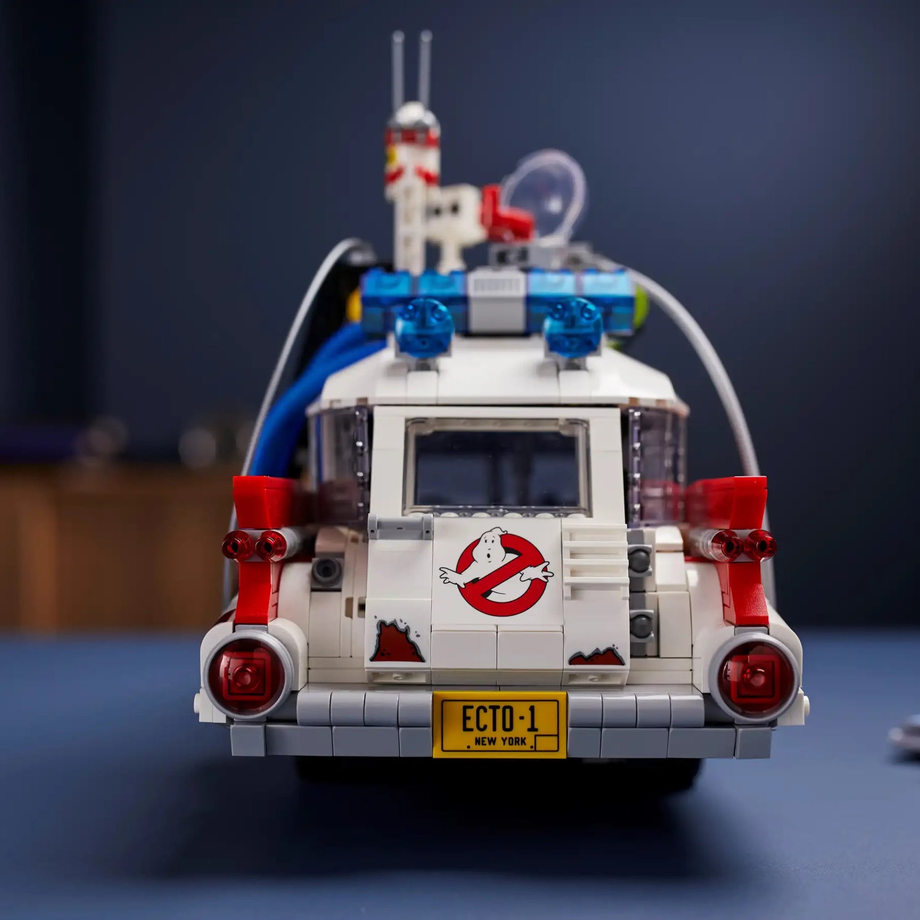 Cadillac ECTO-1 dos Caça-Fantasmas (2352 Pcs)