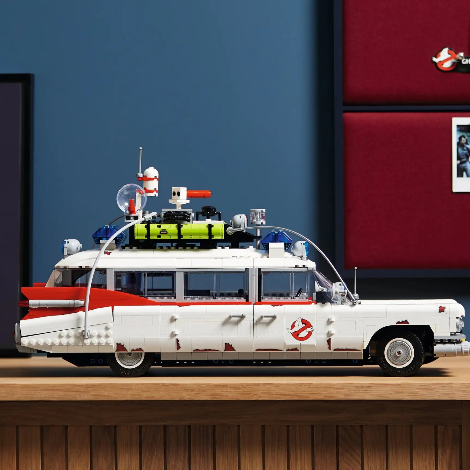 Cadillac ECTO-1 dos Caça-Fantasmas (2352 Pcs)