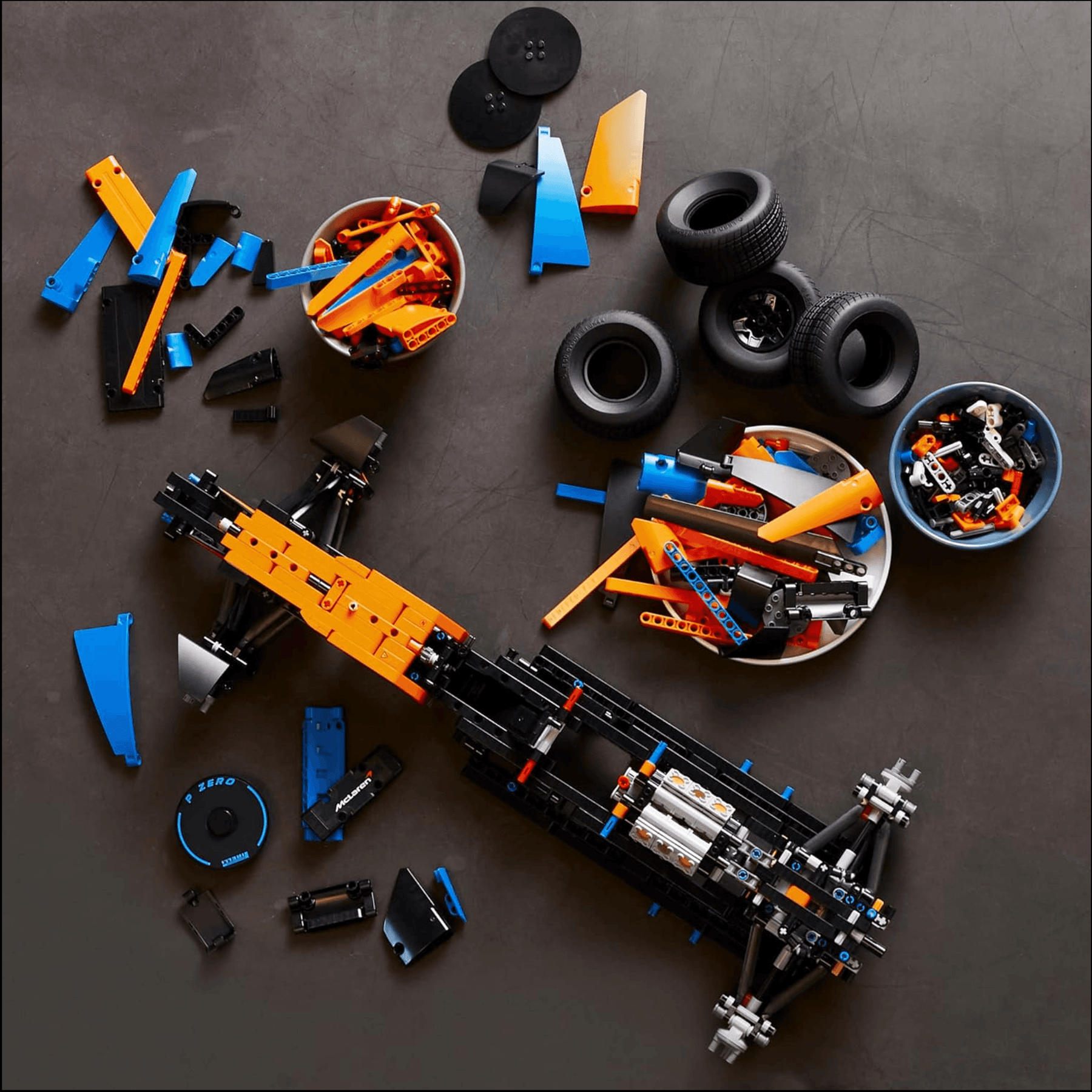 Fórmula-1 - McLaren (1432 pcs) OFF