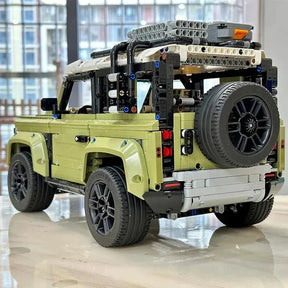 Land Rover Defender (2573 pçs)