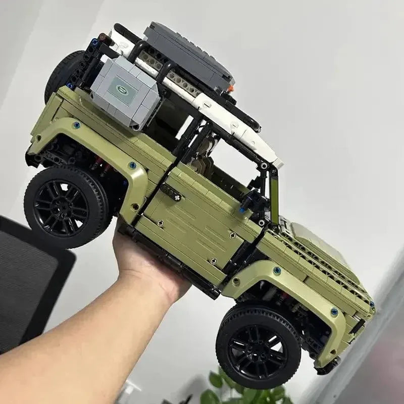 Land Rover Defender (2573 pçs)